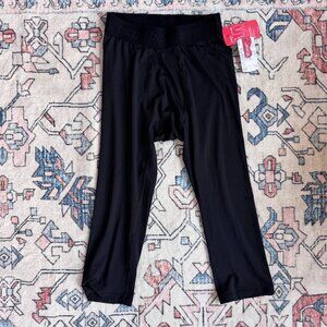 BCG Men's 3/4 Length Compression Leggings NWT - size Medium